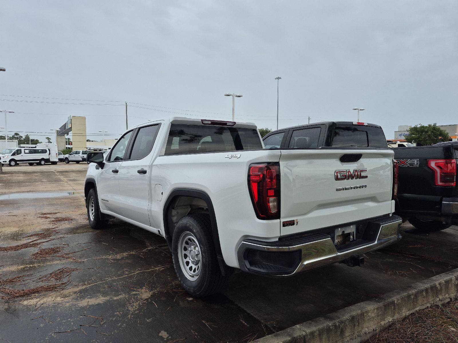 Used 2023 GMC Sierra 1500 Pro AWD/4WD image 4