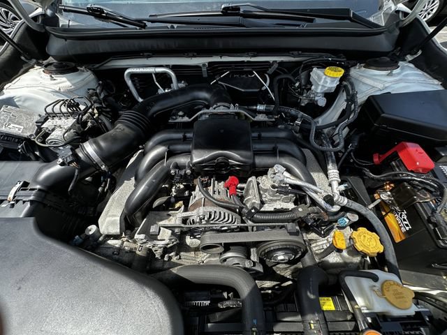 Used 2019 Subaru Outback 3.6R Touring AWD/4WD image 32