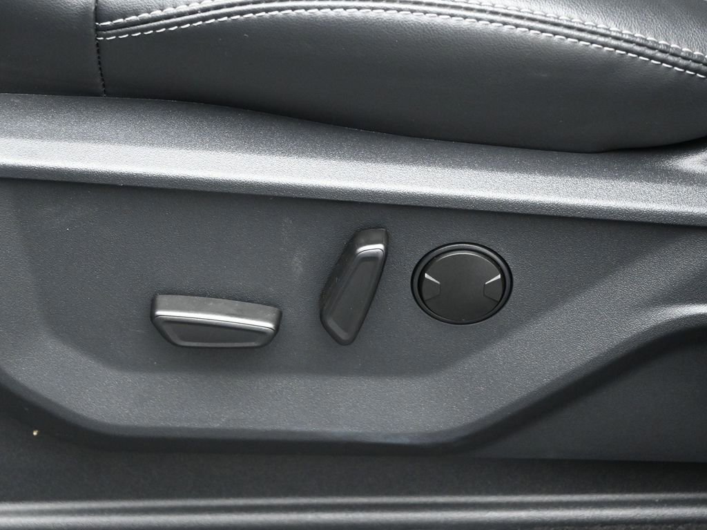 Certified 2025 Ford Expedition Platinum w/ Stealth Appearance Package image 37