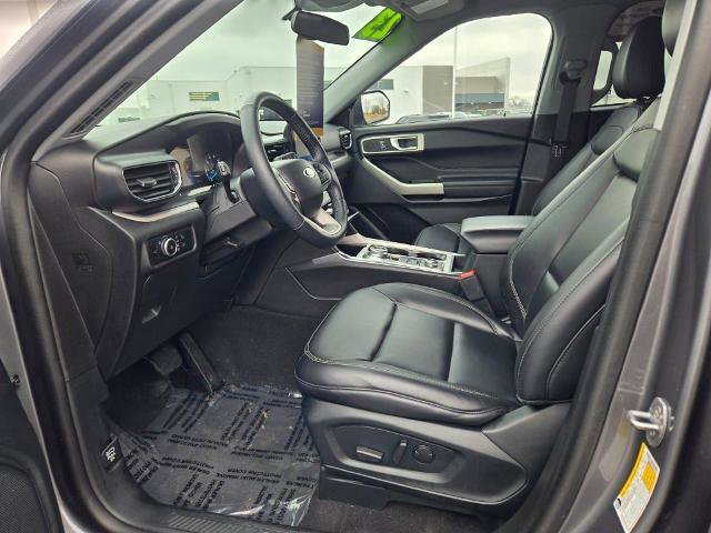 Certified 2023 Ford Explorer XLT w/ Equipment Group 202A image 24