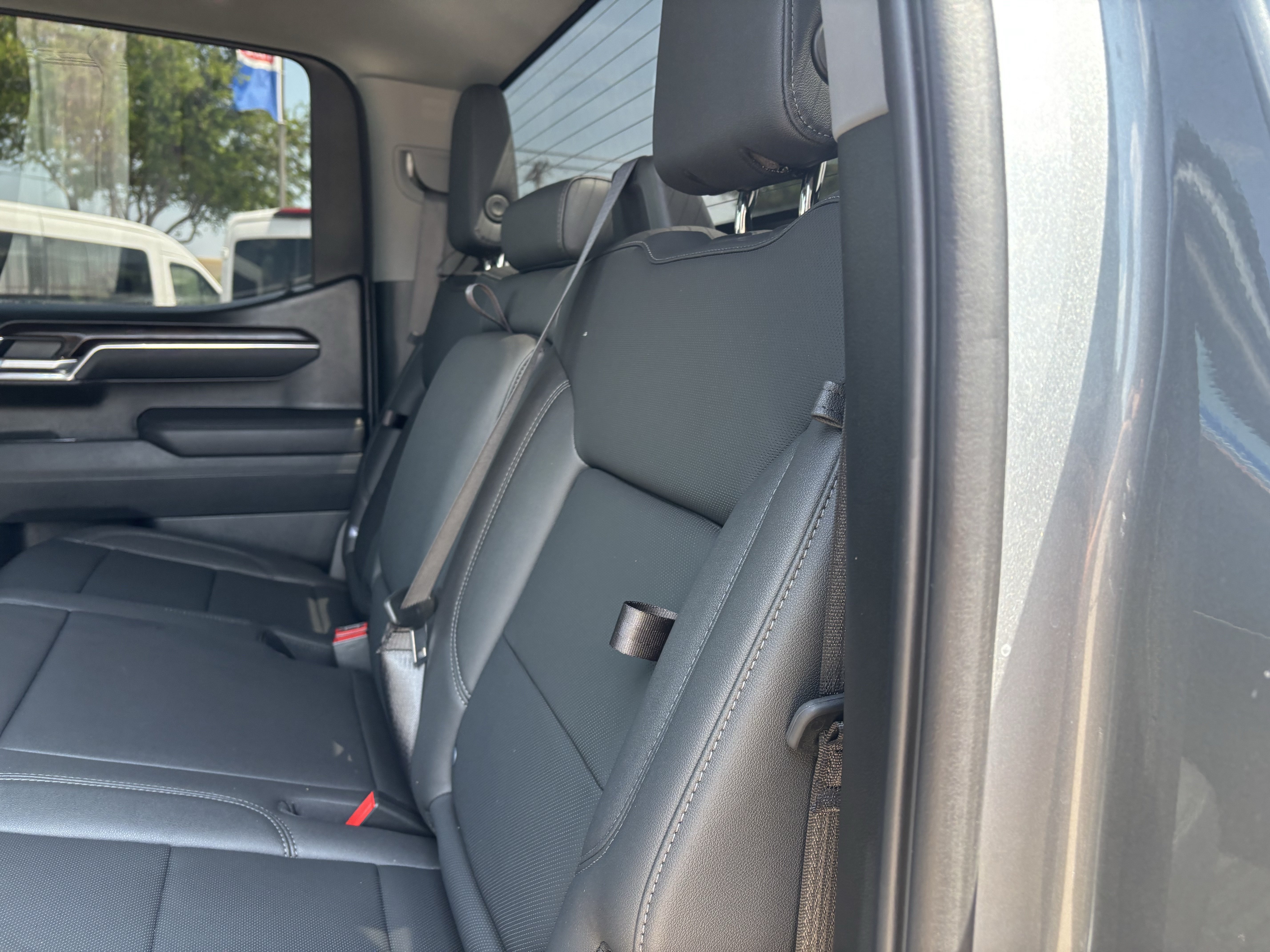 Used 2026 GMC Sierra 1500 SLT RWD image 16