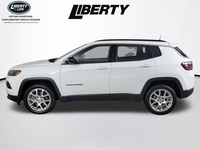 Used 2023 Jeep Compass Latitude image 6