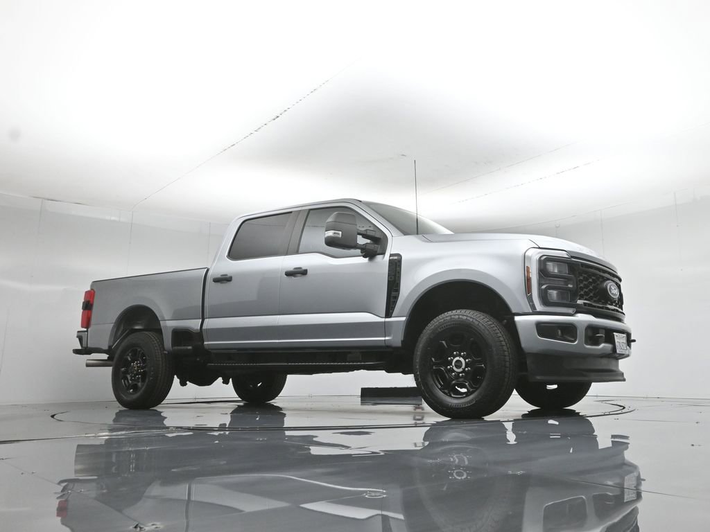 Certified 2024 Ford F250 XL w/ STX Appearance Package AWD/4WD image 4