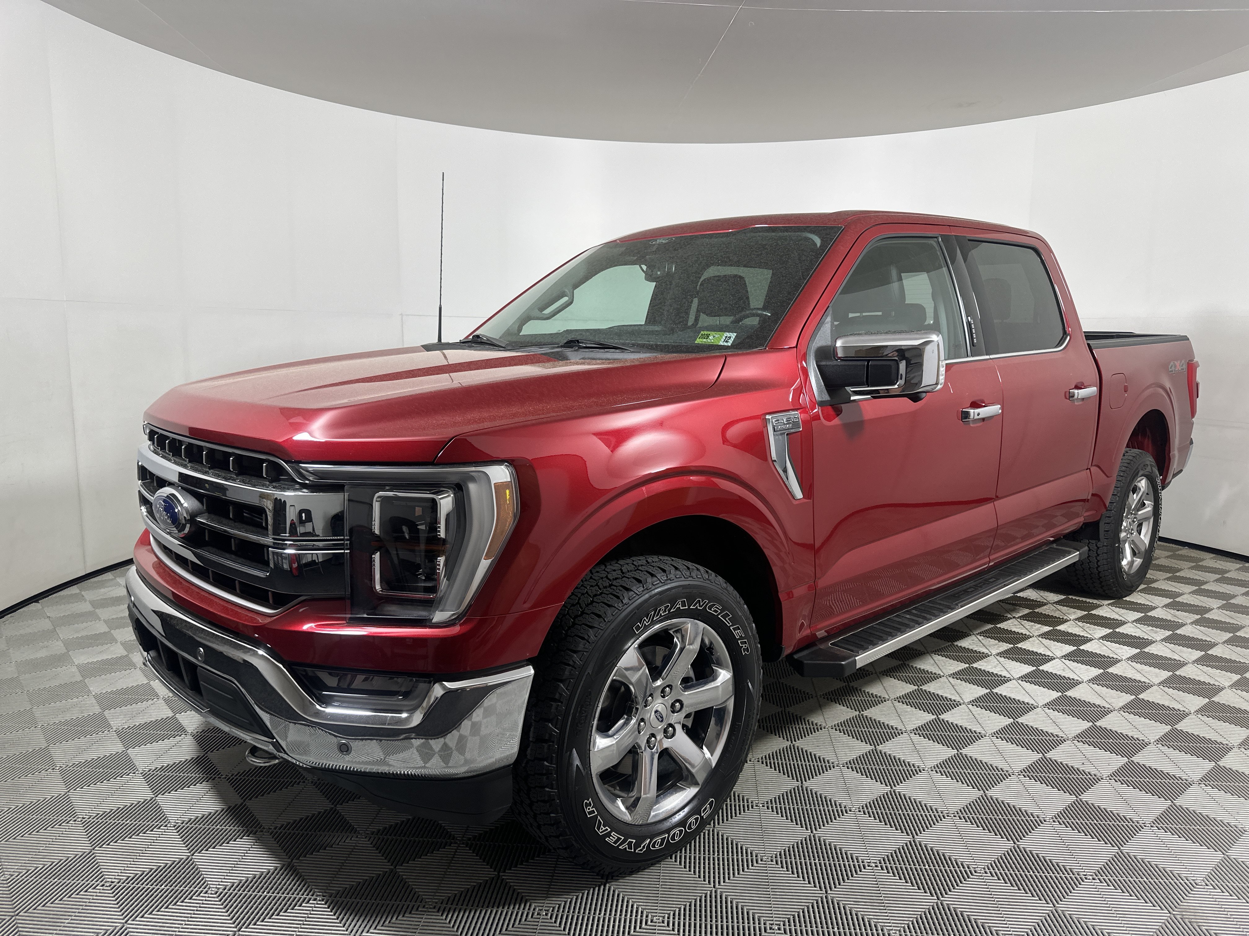 Certified 2022 Ford F150 Lariat w/ Equipment Group 502A High AWD/4WD image 3