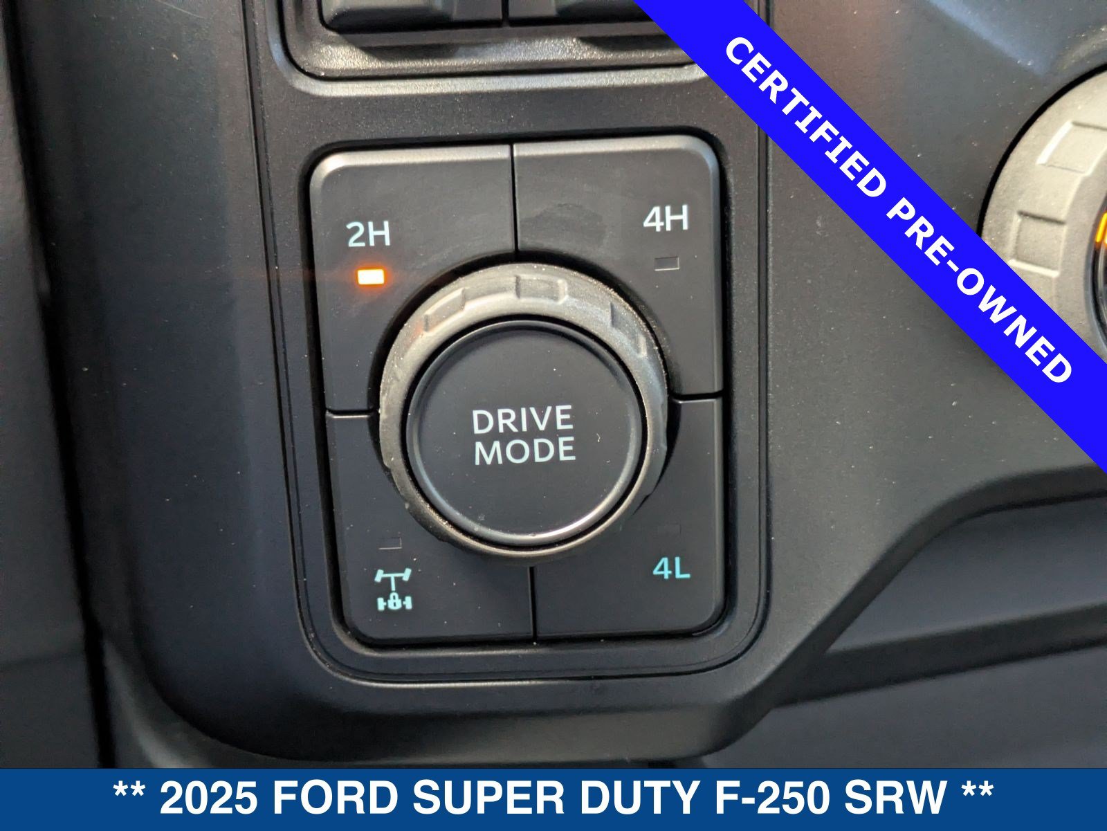 Certified 2025 Ford F250 XLT w/ FX4 Off-Road Package AWD/4WD image 34