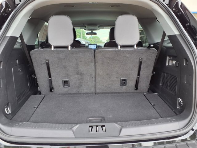 Certified 2024 Ford Explorer XLT w/ Equipment Group 202A AWD/4WD image 20