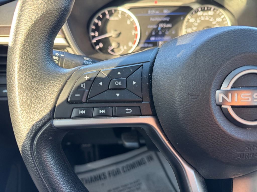 Used 2024 Nissan Altima 2.5 SV image 33