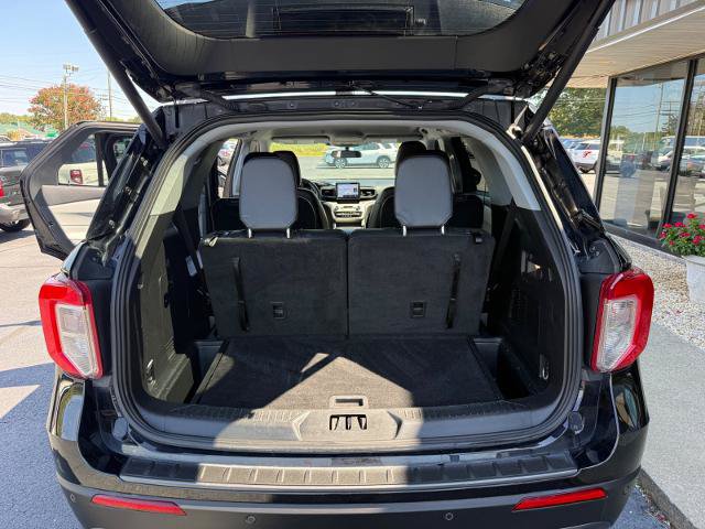 Certified 2024 Ford Explorer XLT w/ Equipment Group 202A AWD/4WD image 6