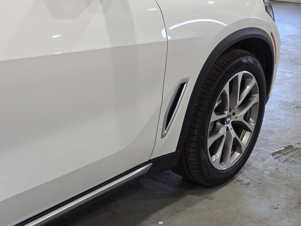 Used 2019 BMW X5 xDrive40i w/ Premium Package AWD/4WD image 18