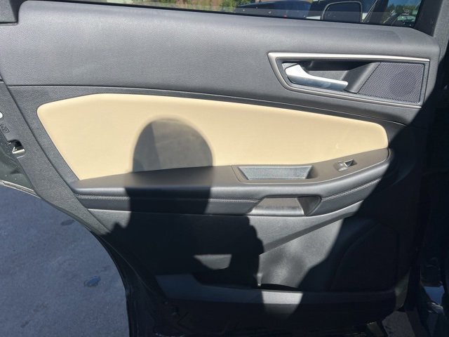 Certified 2023 Ford Edge SEL image 17