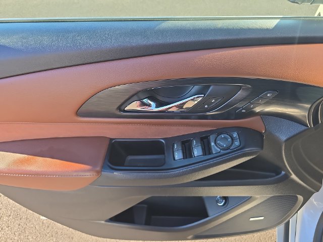 Used 2018 Chevrolet Traverse High Country AWD/4WD image 13