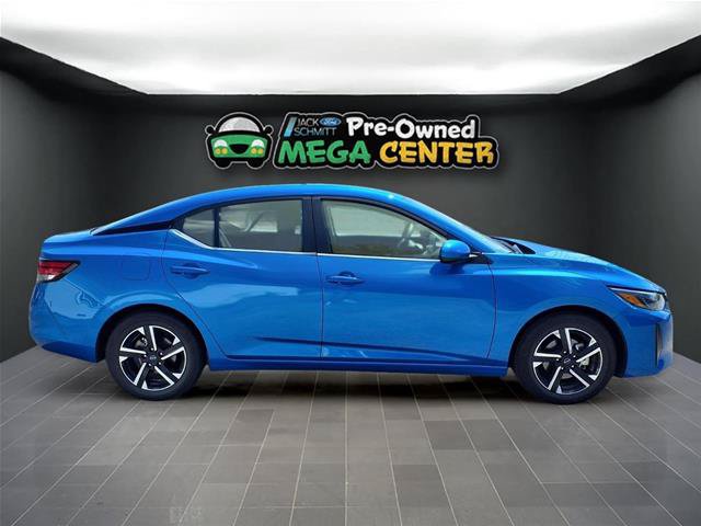 Used 2025 Nissan Sentra SV FWD image 22