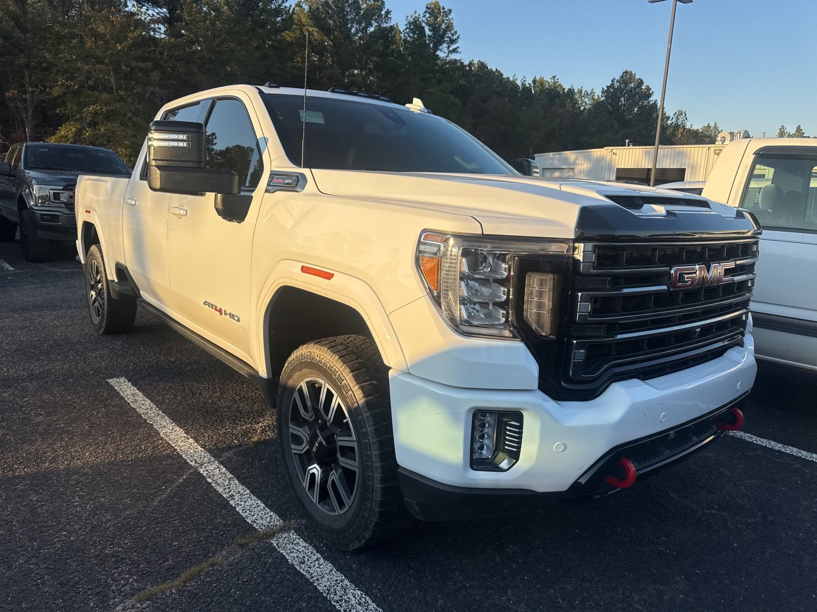 Used 2022 GMC Sierra 2500 AT4 w/ AT4 Preferred Package image 1