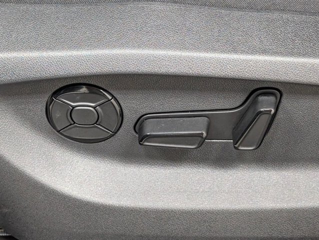 Used 2026 Volkswagen Tiguan SE R-Line AWD/4WD image 13
