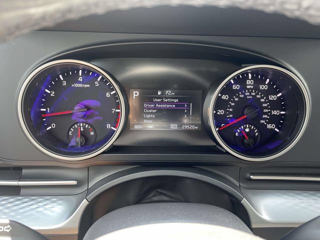 Used 2023 Kia Carnival LX FWD image 22