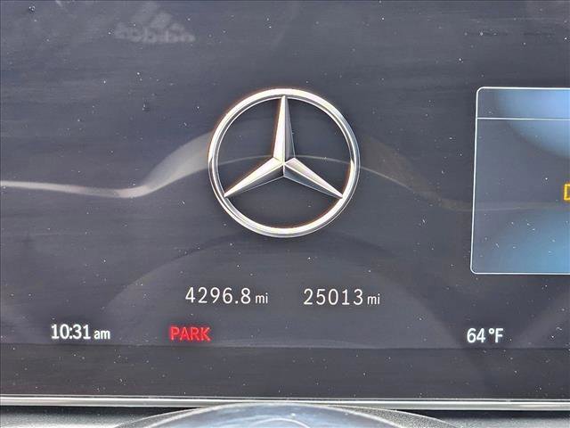 Used 2023 Mercedes-Benz C 300 Sedan image 10