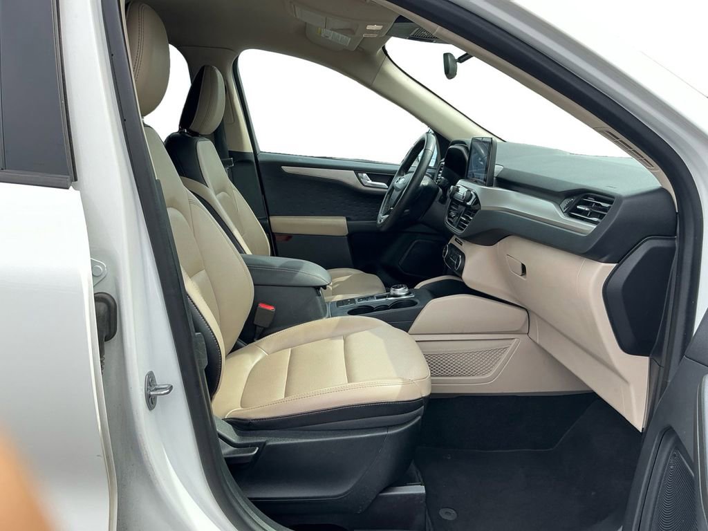 Certified 2020 Ford Escape SEL FWD image 22