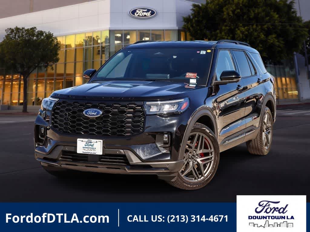 Certified 2025 Ford Explorer ST-Line w/ ST-Line Street Pack AWD/4WD image 1