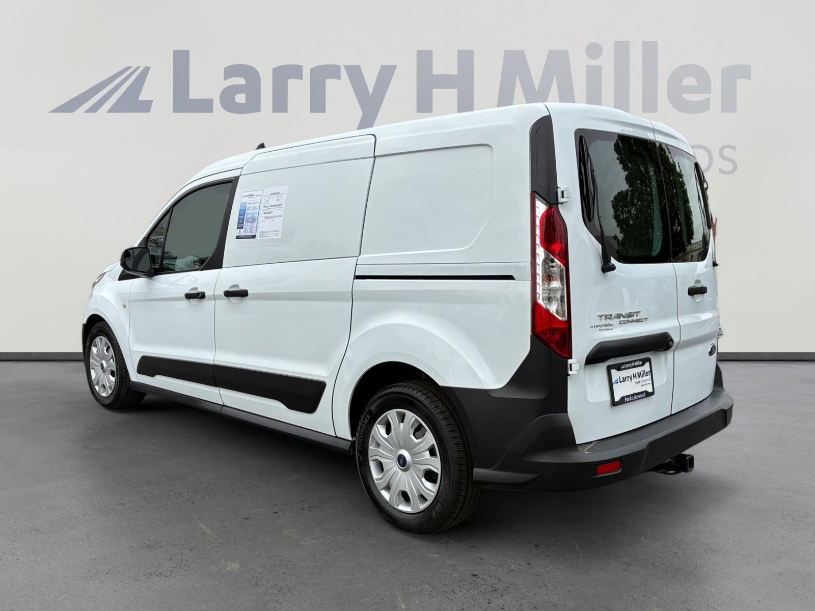 Certified 2020 Ford Transit Connect XL FWD image 3