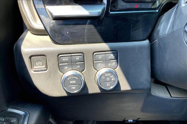 Used 2023 GMC Sierra 1500 SLT w/ SLT Premium Package AWD/4WD image 32