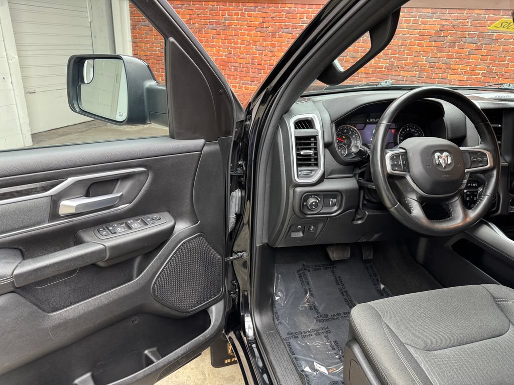 Used 2023 RAM 1500 Big Horn AWD/4WD image 7