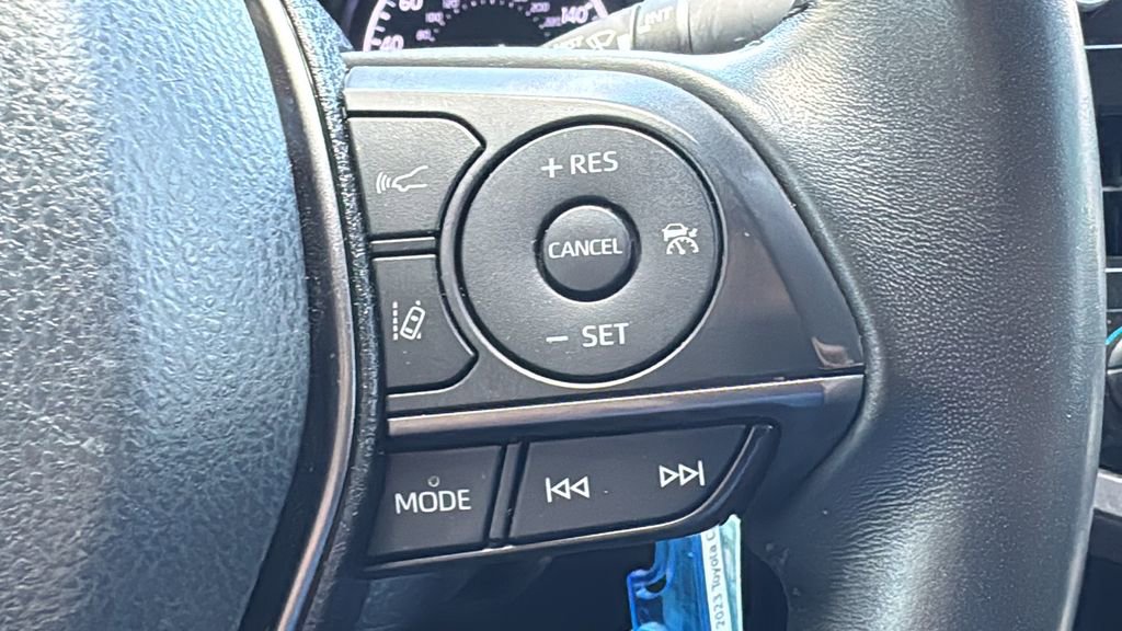 Used 2023 Toyota Camry SE FWD image 13