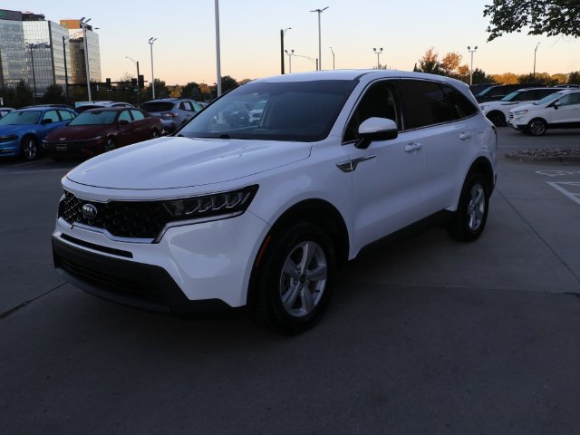 Used 2021 Kia Sorento LX FWD image 3