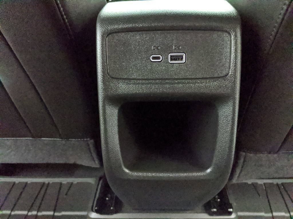 Used 2025 Buick Envista Preferred w/ Convenience I Package FWD image 16