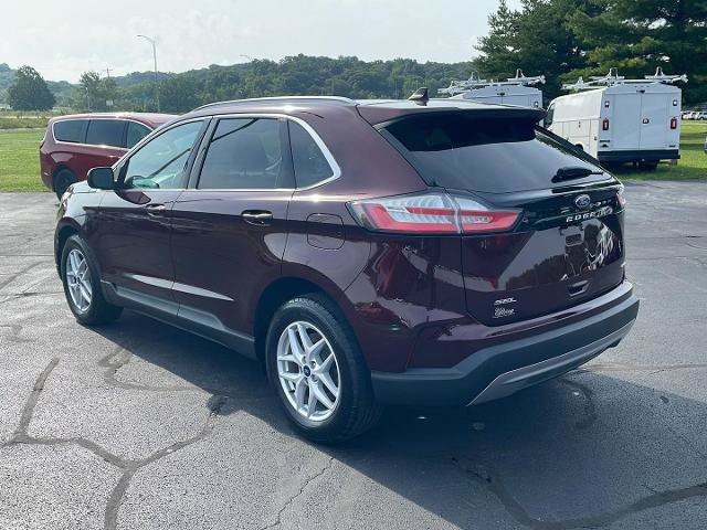 Certified 2021 Ford Edge SEL w/ Convenience Package AWD/4WD image 3