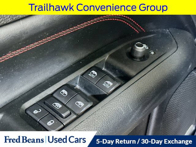 Used 2022 Jeep Compass Trailhawk w/ Sun and Sound Group AWD/4WD image 9