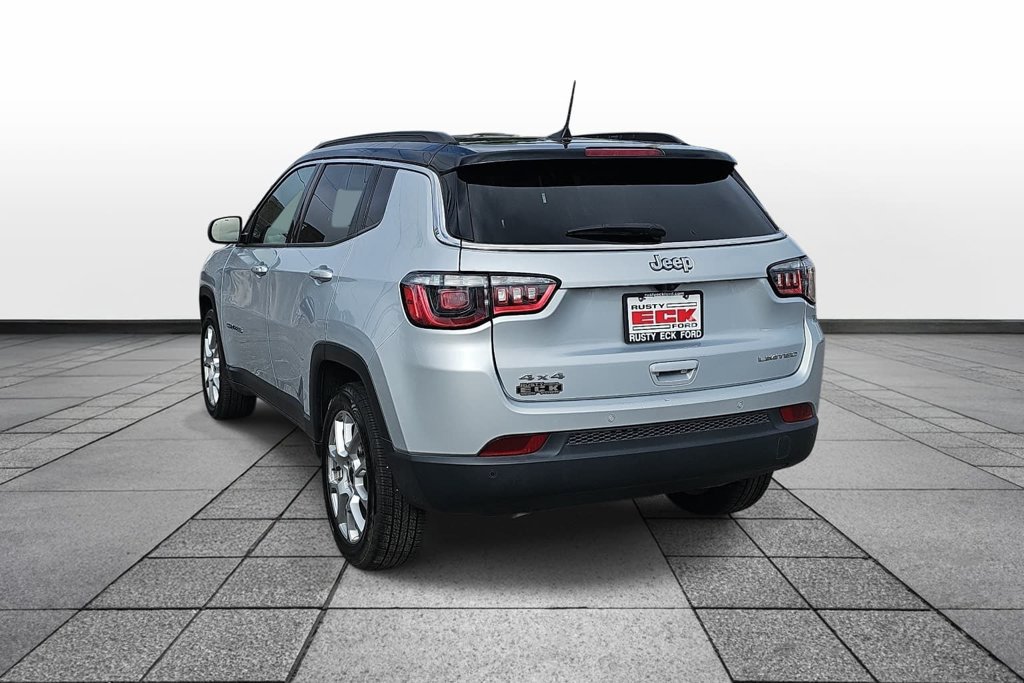 Used 2025 Jeep Compass Limited AWD/4WD image 7