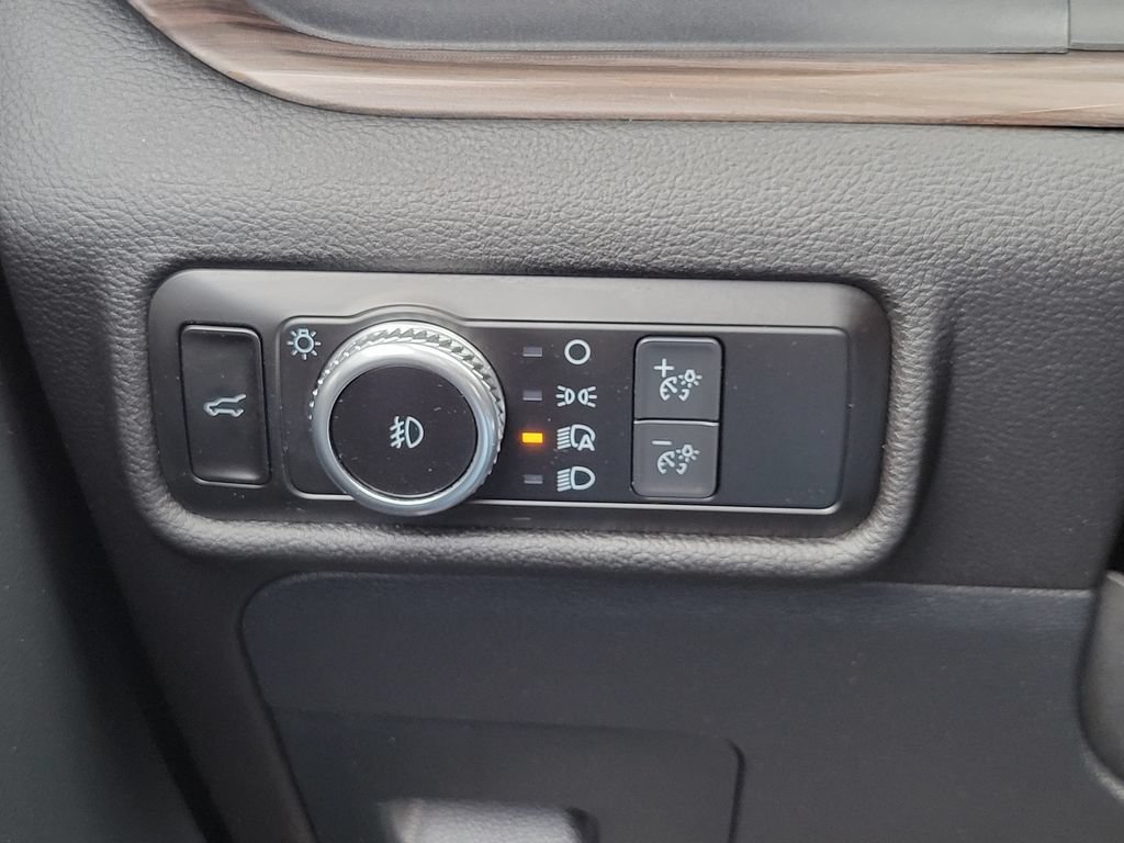 Certified 2022 Ford Explorer Limited w/ Equipment Group 301A AWD/4WD image 13