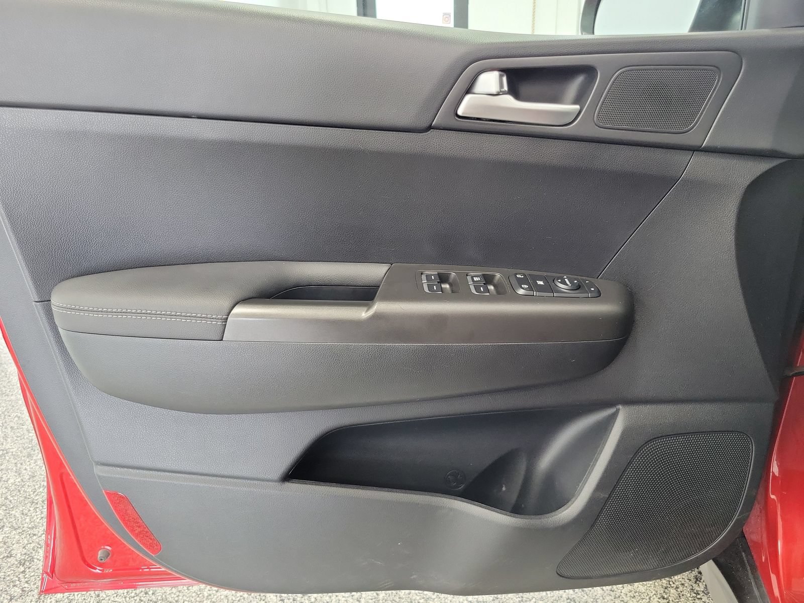 Used 2022 Kia Sportage LX AWD/4WD image 6