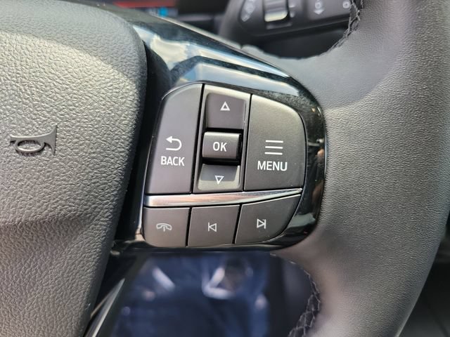 Certified 2025 Ford Escape SE FWD image 28