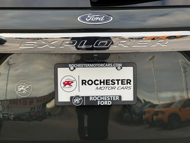 Certified 2023 Ford Explorer XLT w/ Equipment Group 202A AWD/4WD image 43