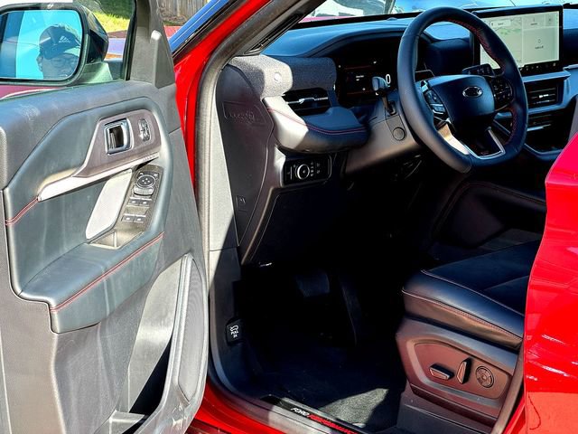 Certified 2025 Ford Explorer ST image 8