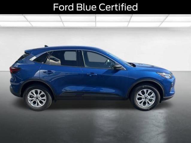 Certified 2023 Ford Escape Active w/ Tech Pack #1 AWD/4WD image 2