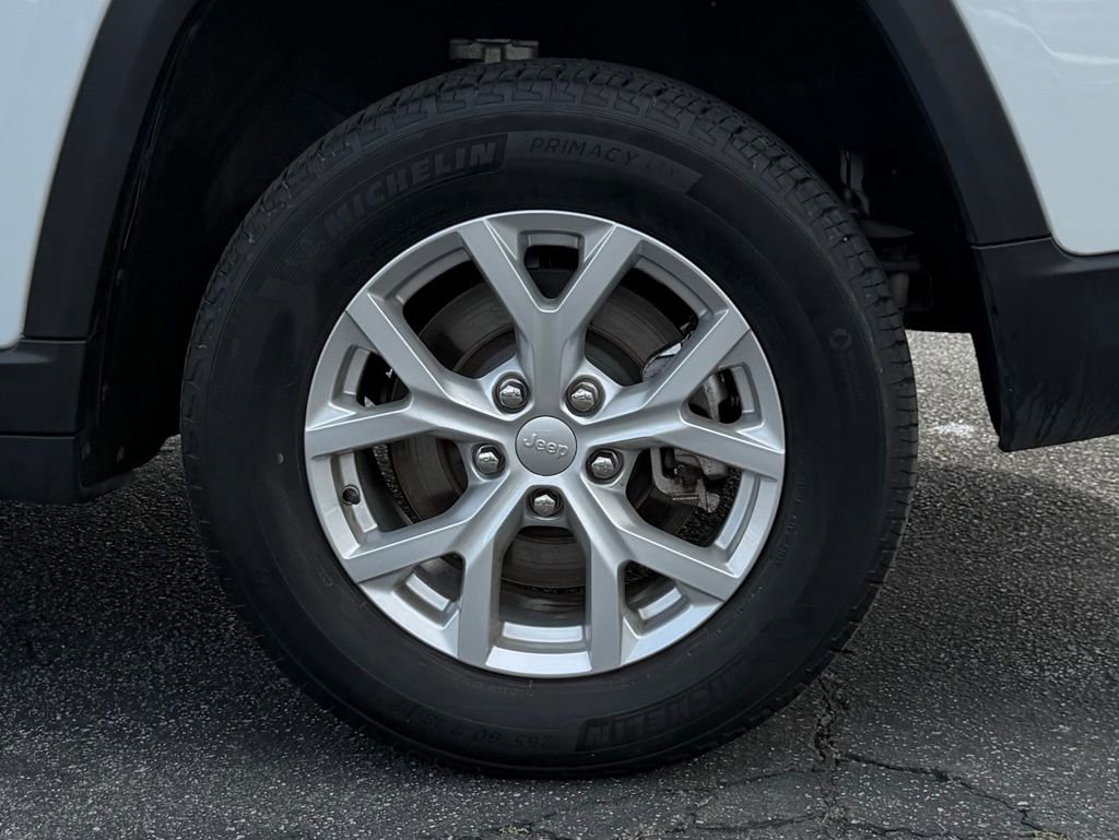 Used 2023 Jeep Grand Cherokee L Limited image 12