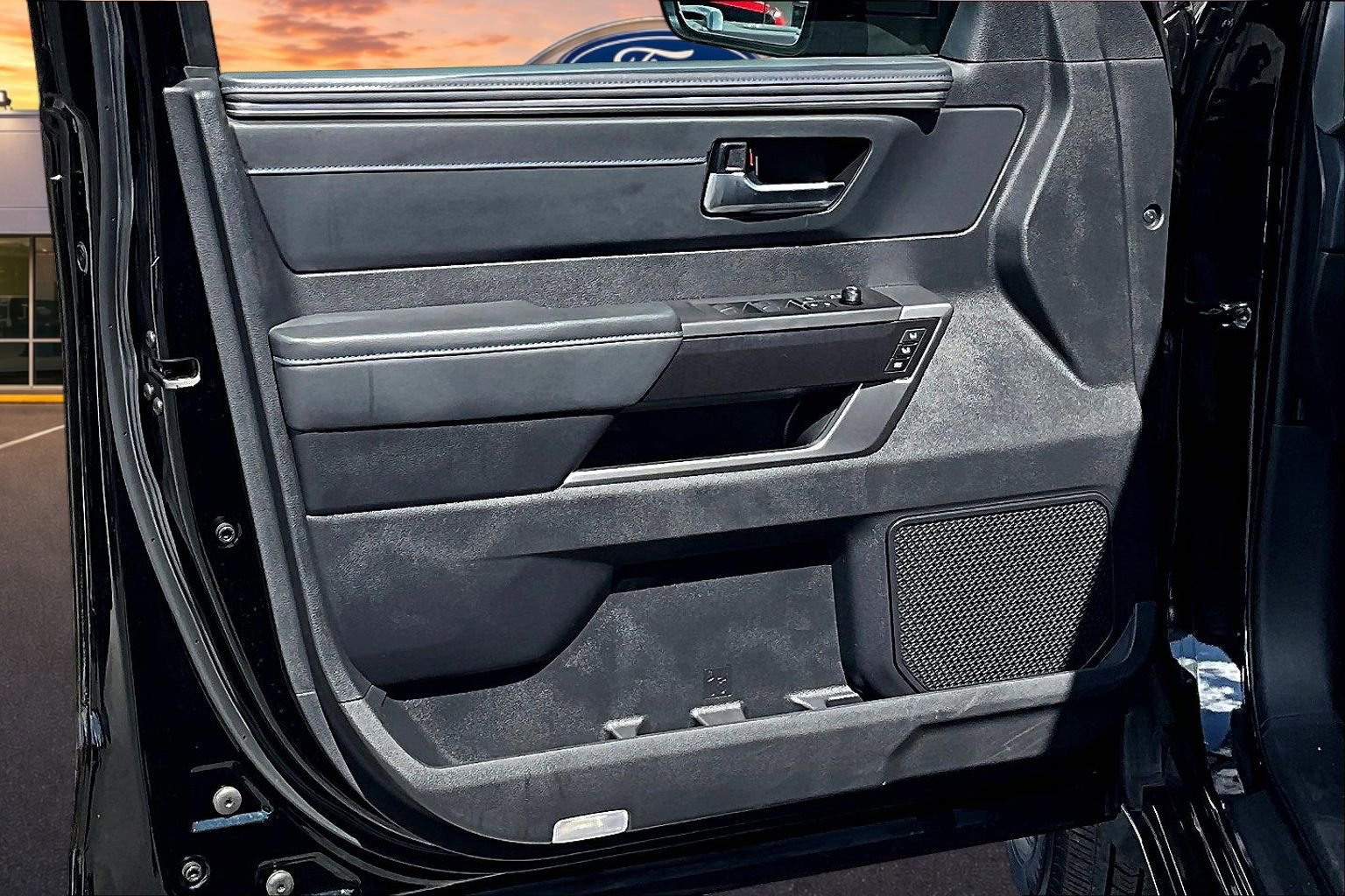 Used 2023 Toyota Tundra Platinum AWD/4WD image 24