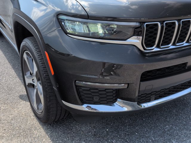 Used 2023 Jeep Grand Cherokee L Limited w/ Luxury Tech Group II AWD/4WD image 10