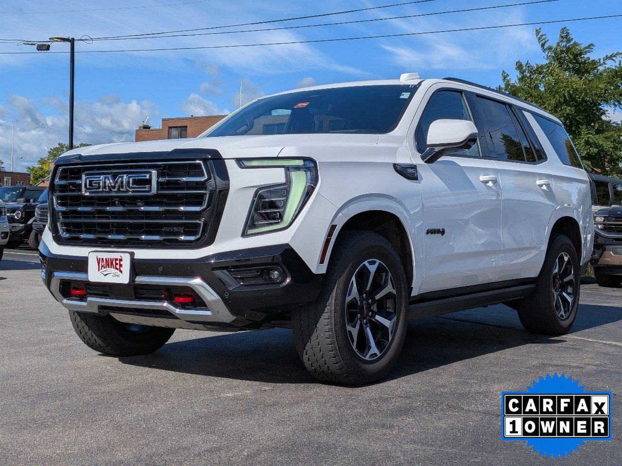 Used 2025 GMC Yukon AT4 w/ AT4 Premium Package AWD/4WD image 7