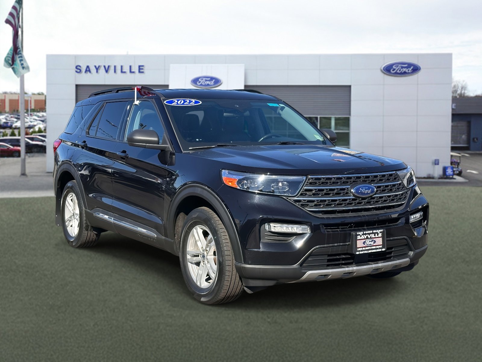 Certified 2022 Ford Explorer XLT w/ Equipment Group 202A image 6