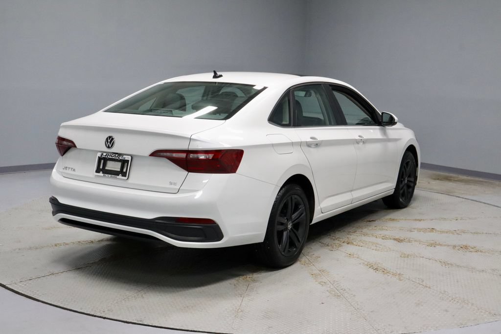 Used 2023 Volkswagen Jetta SE FWD image 11