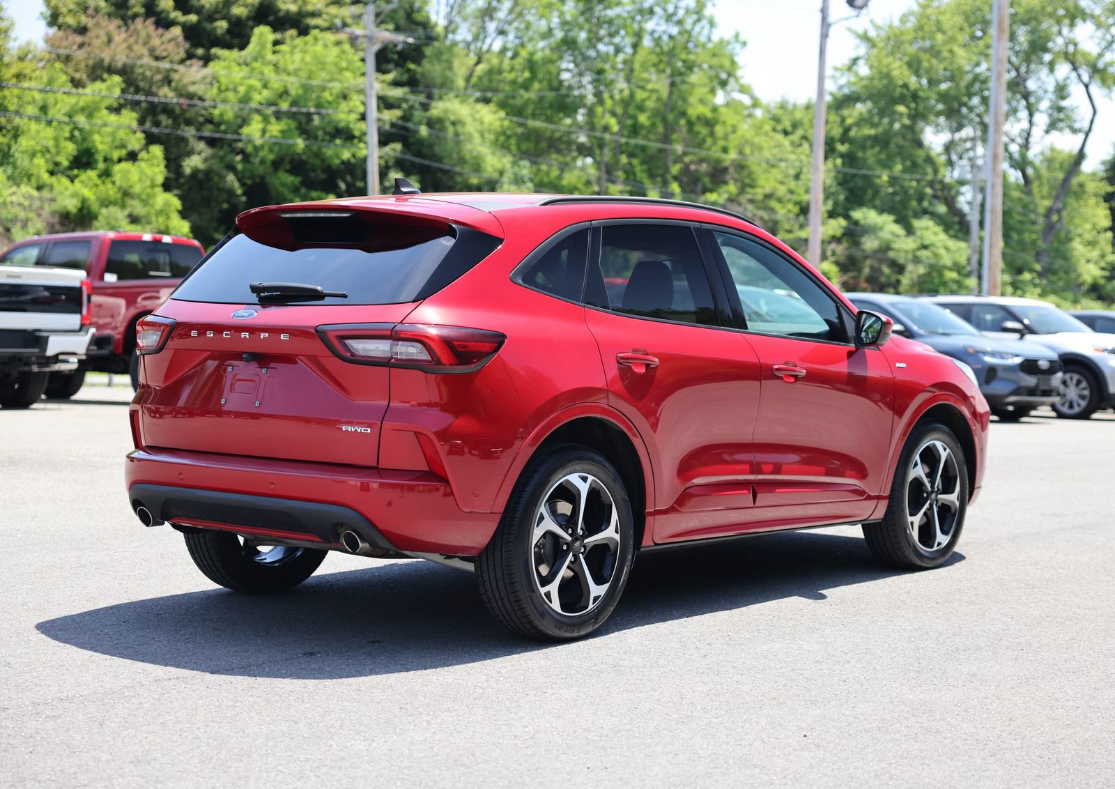 Certified 2023 Ford Escape ST-Line Elite w/ Premium Technology Package AWD/4WD image 5
