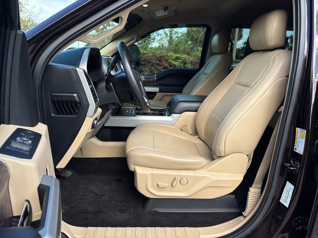 Certified 2018 Ford F250 Lariat w/ Chrome Package image 31