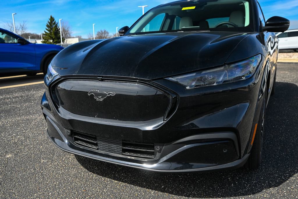 Certified 2025 Ford Mustang Mach-E Premium AWD/4WD image 2