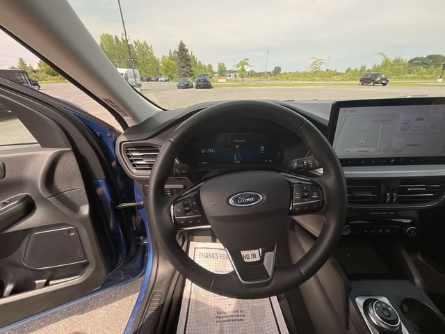 Certified 2023 Ford Escape Platinum AWD/4WD image 15