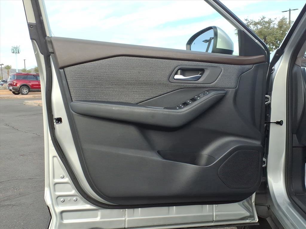 Used 2021 Nissan Rogue SV image 20