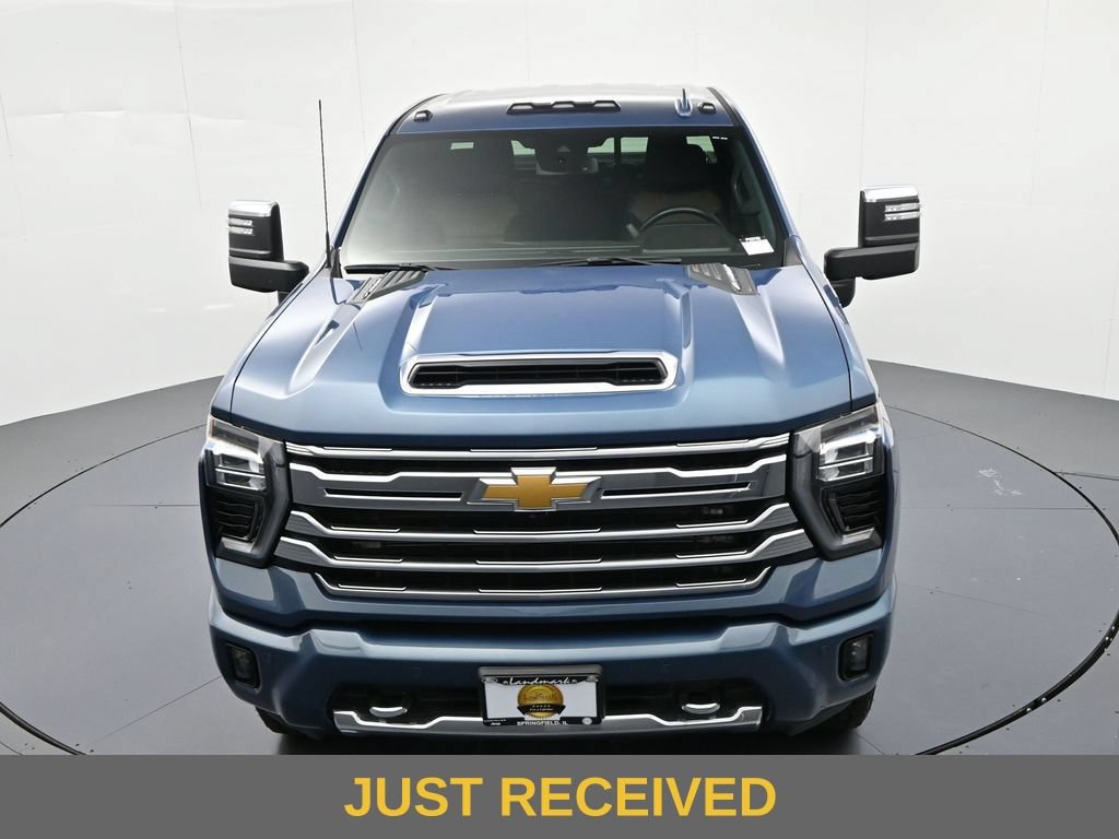 Used 2024 Chevrolet Silverado 3500 High Country w/ Z71 Off-Road Package AWD/4WD image 16