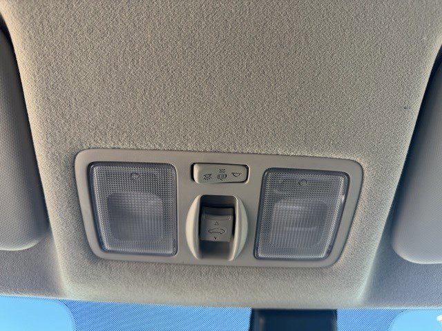 Used 2024 Hyundai Venue SEL image 18